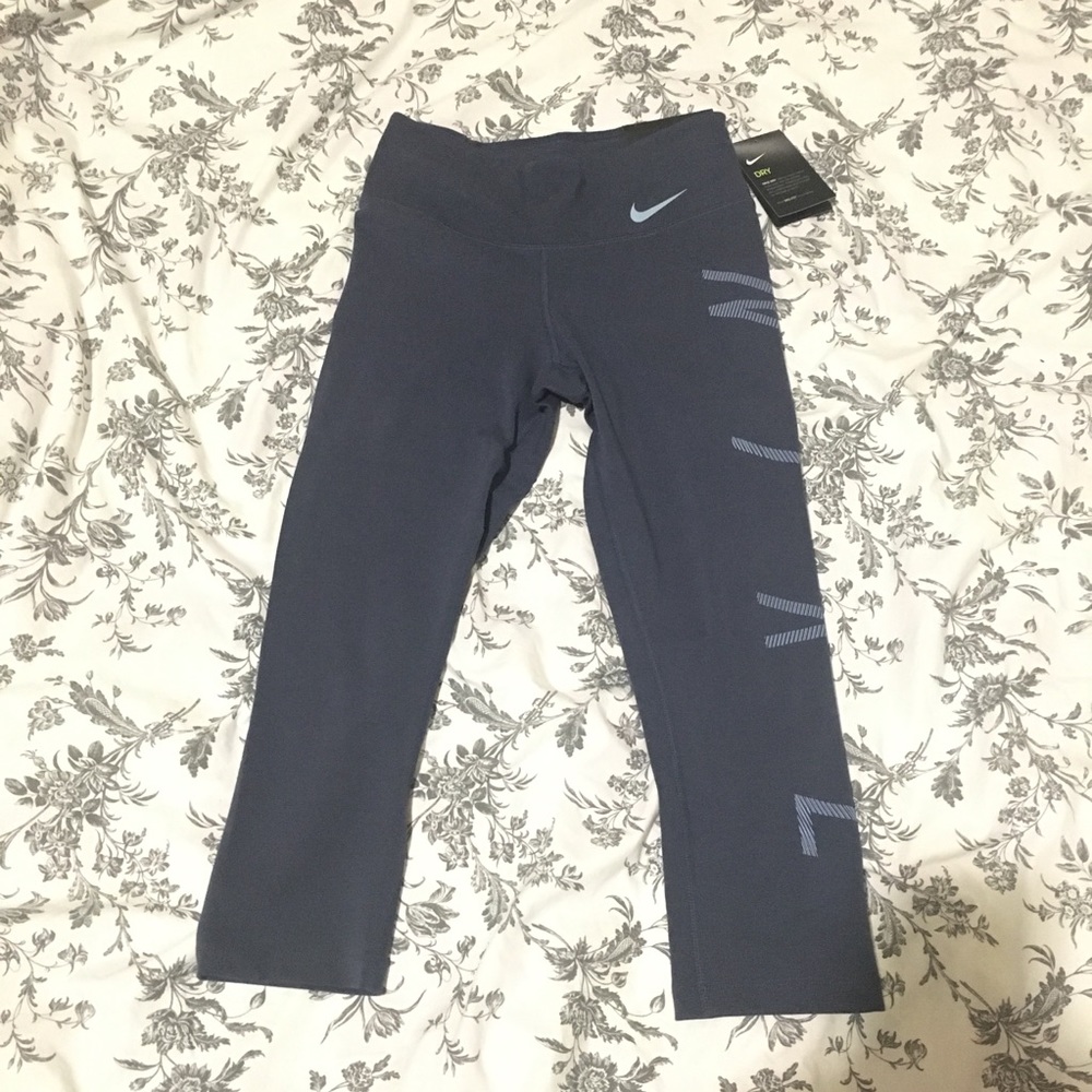 Nike Navy/Dark Grey Cropped Leggings